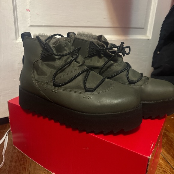 UGG Olive Platform Boots - Picture 5 of 7